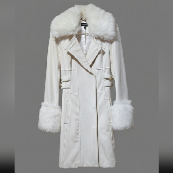 BEBE✨ Gorgeous White Wool Coat with Fur Trim✨ EUC, Size XS - Picture 2 of 8